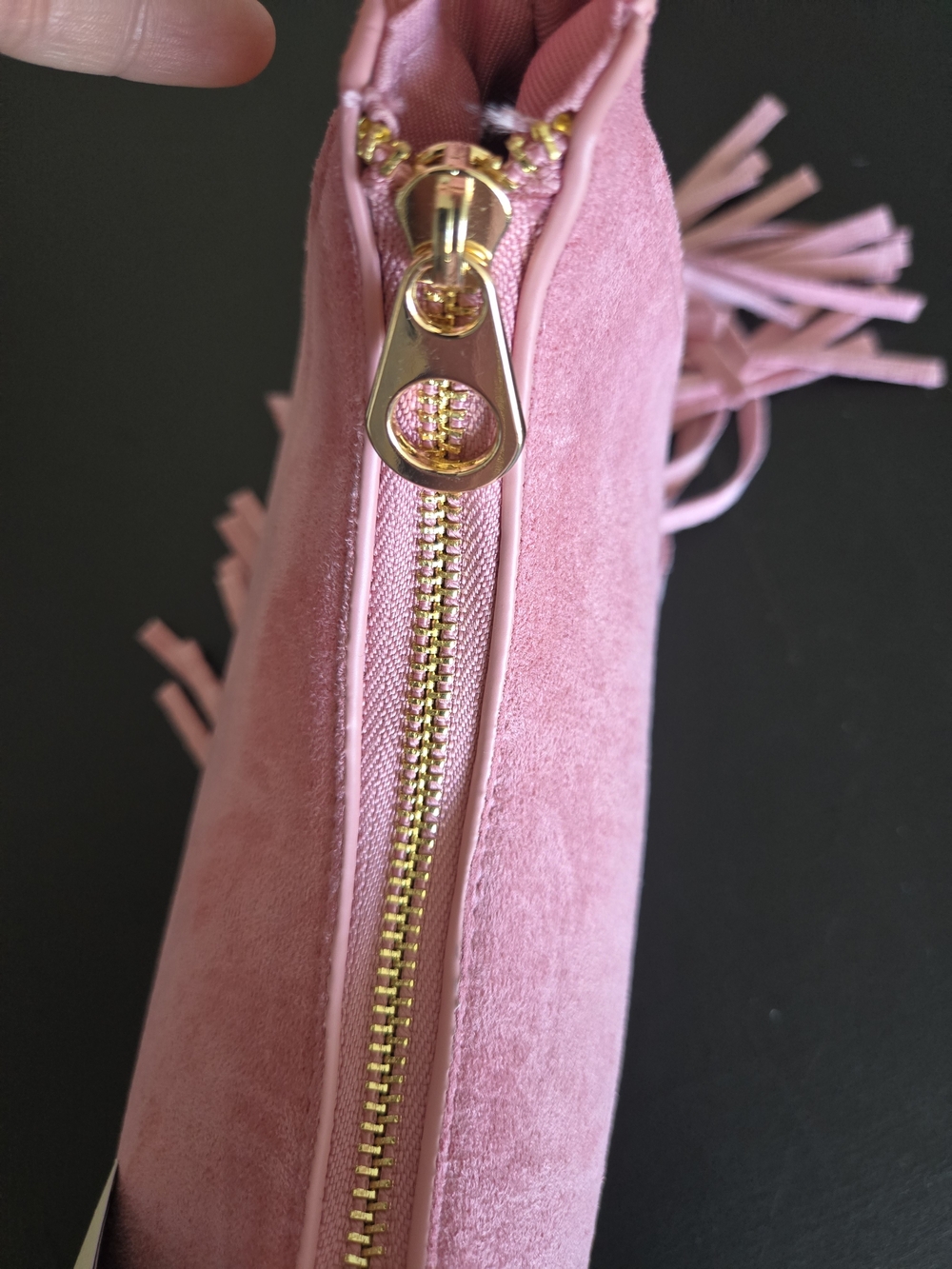NWT Universal Thread Pink Faux Suede Fringe Crescent Shoulder Bag - Picture 4 of 13